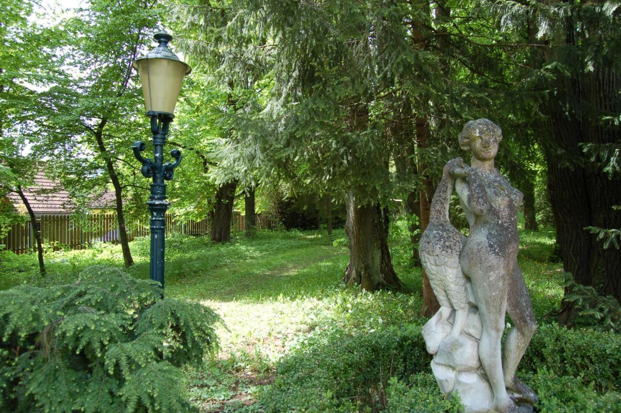 Glögglhof Bed and Breakfast Trofaiach Exteriör bild