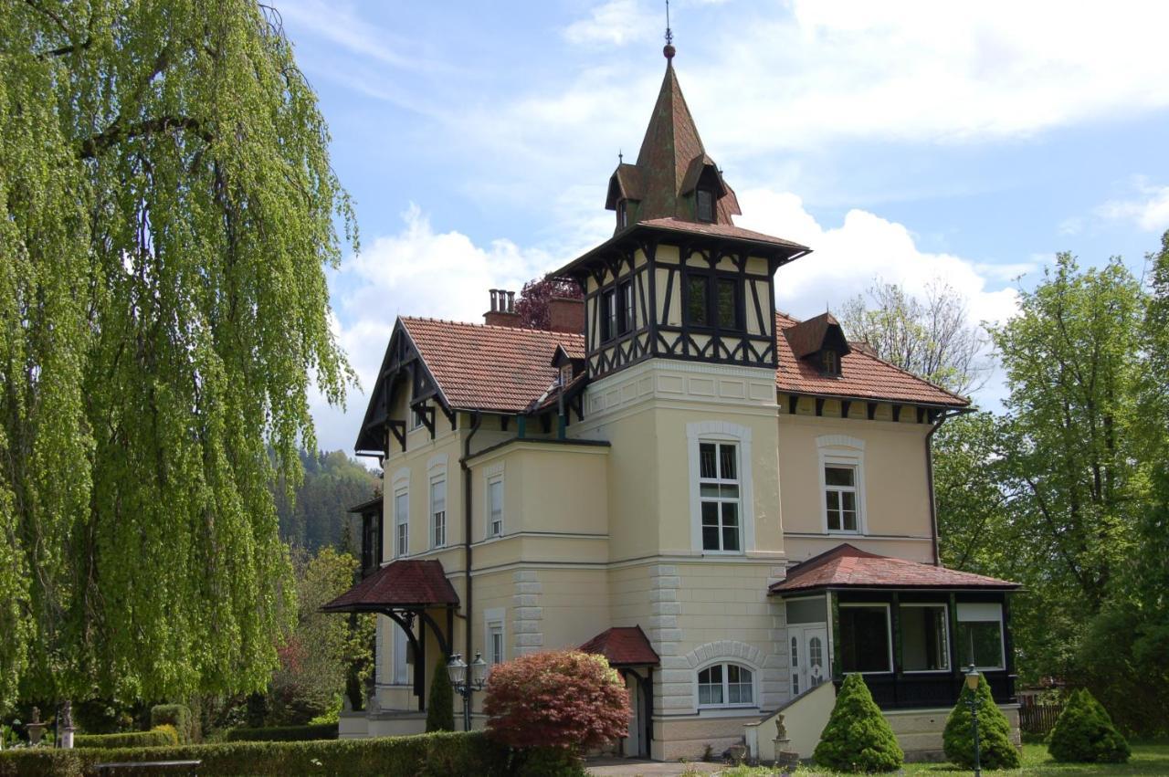 Glögglhof Bed and Breakfast Trofaiach Exteriör bild